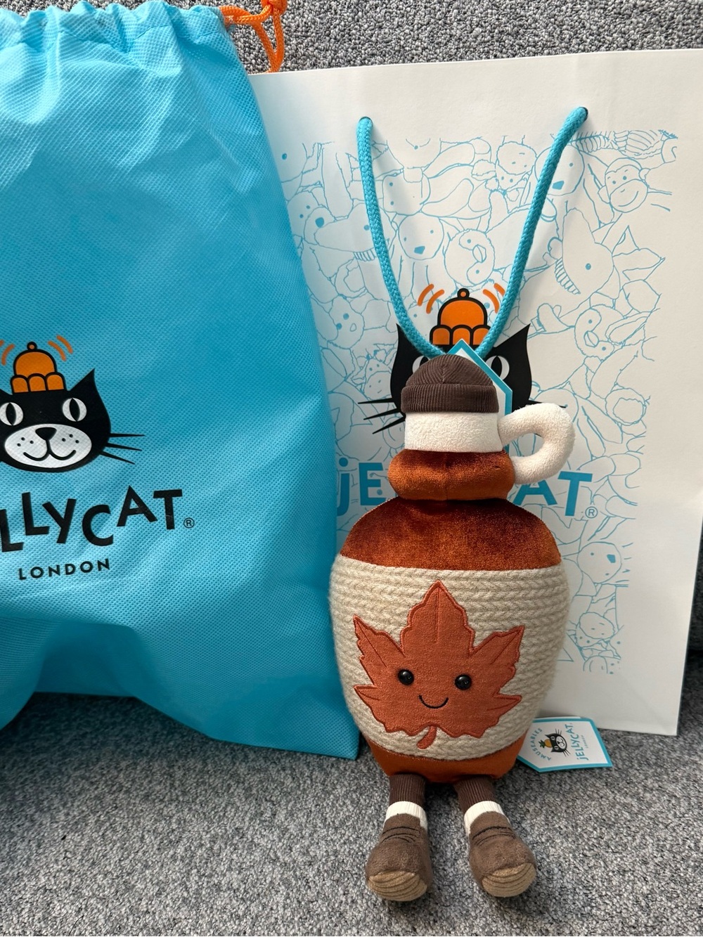 Jellycat Acered Maple Syrup NWT Canada Exclusive!